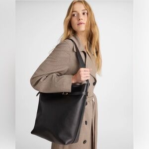 NWT | Madewell The Essential Belted Bucket Tote